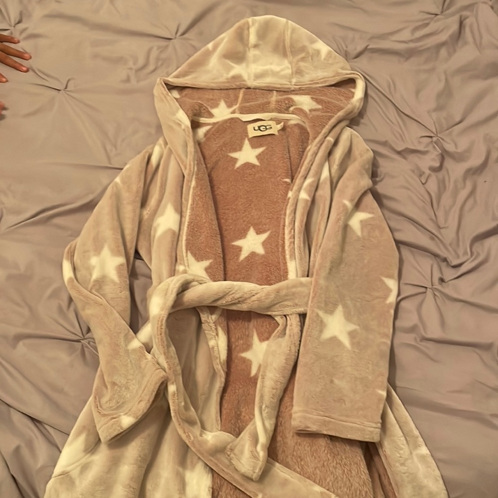 ugg robe with hood